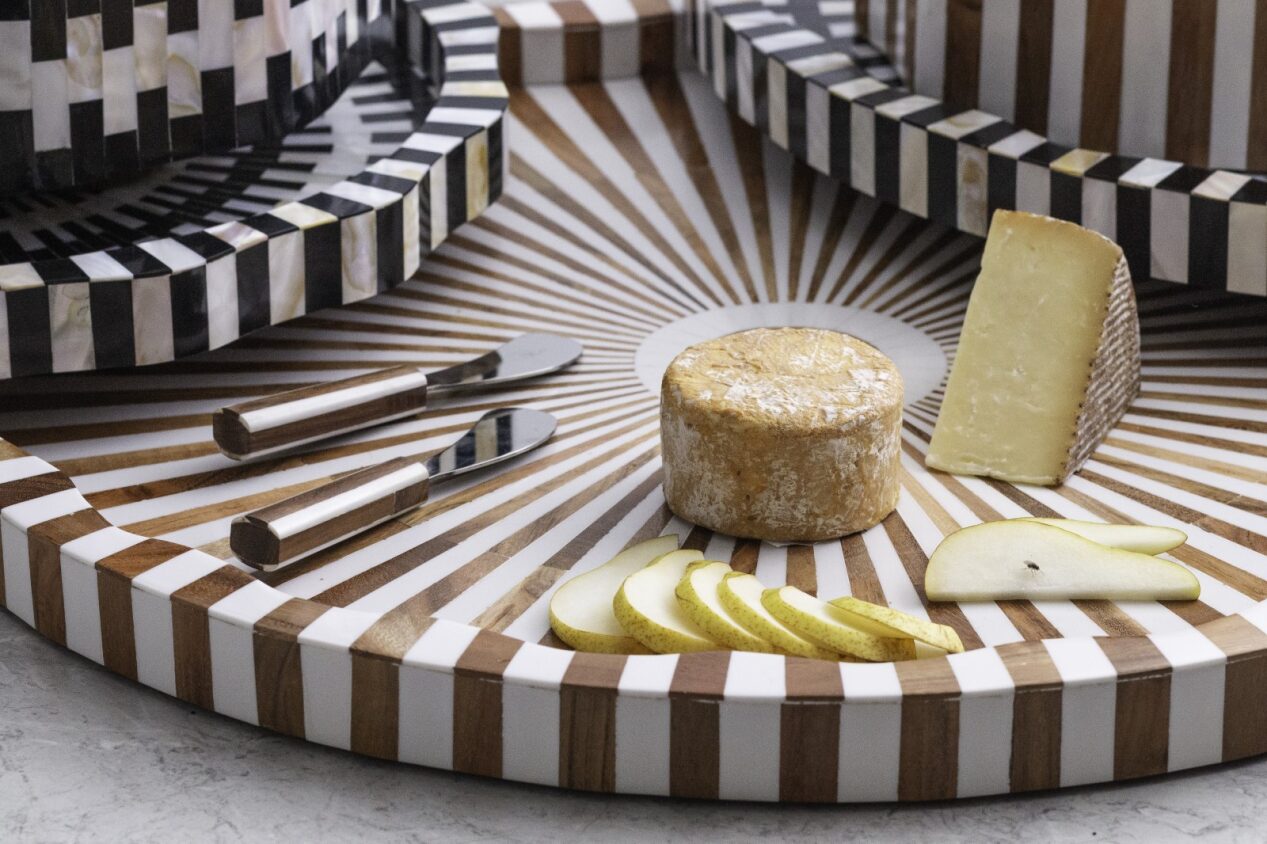 Lyra Inlay Tray – Handcrafted Decorative Serving Tray