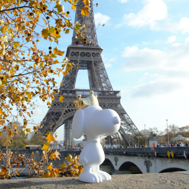 Snoopy Crown Resin Figurine, 31cm