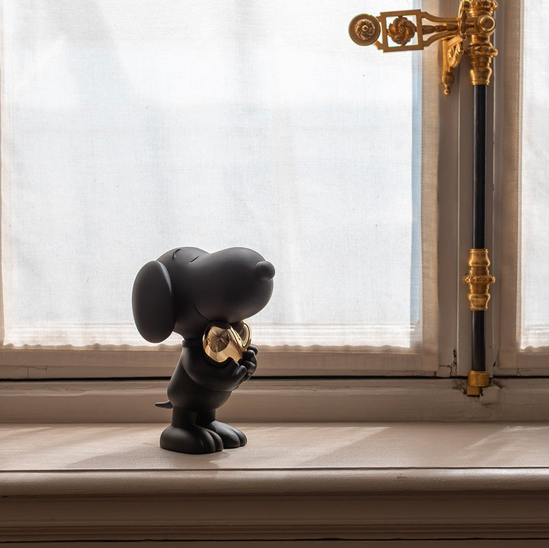 Snoopy Heart Resin Figurine, BG (H:27cm Small Edition)
