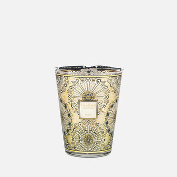 شمعة معطرة برائحة الباوباب والورد – الحد الأقصى 16