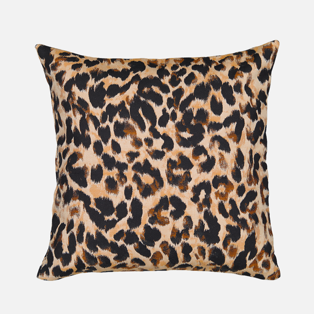 Carino Cushion — Leopard Jacquard (45 × 45 cm).