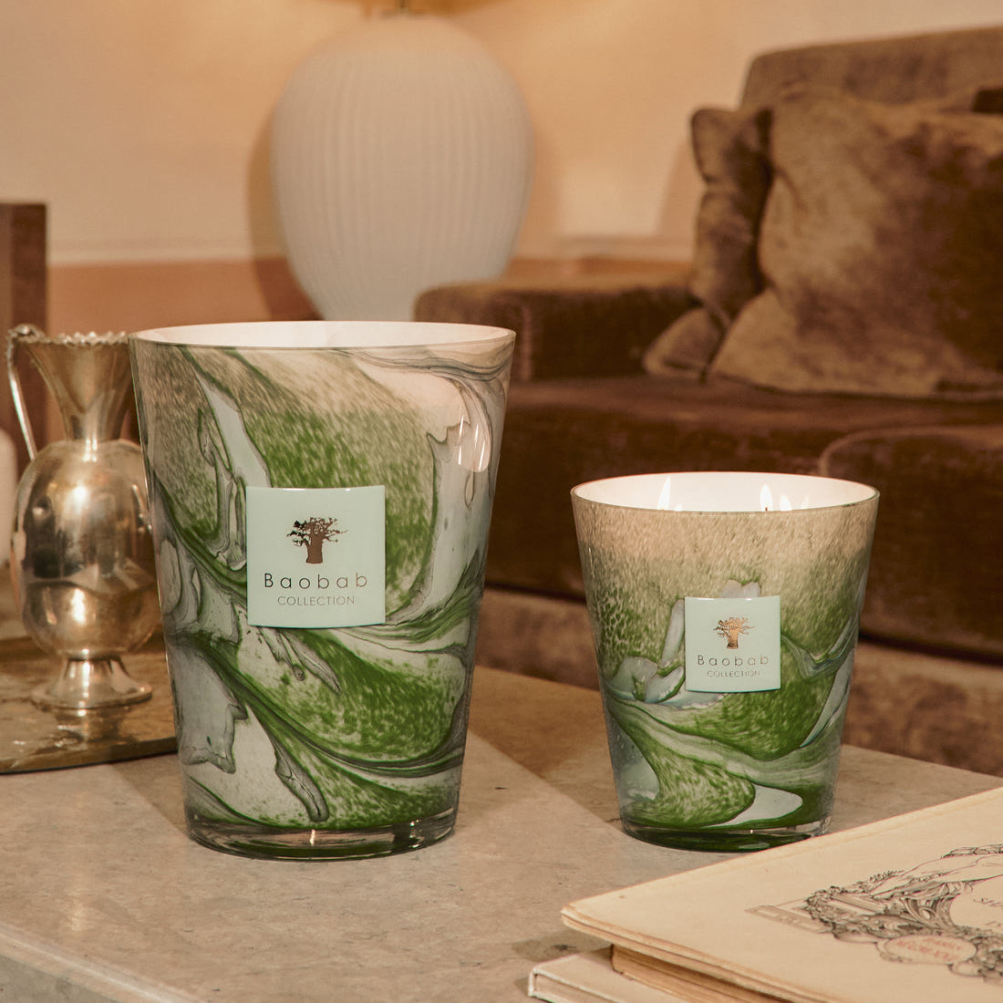 Baobab Collection Leaves Marius 4-wick scented candle in mouth-blown glass, 500g, styled in a room setting