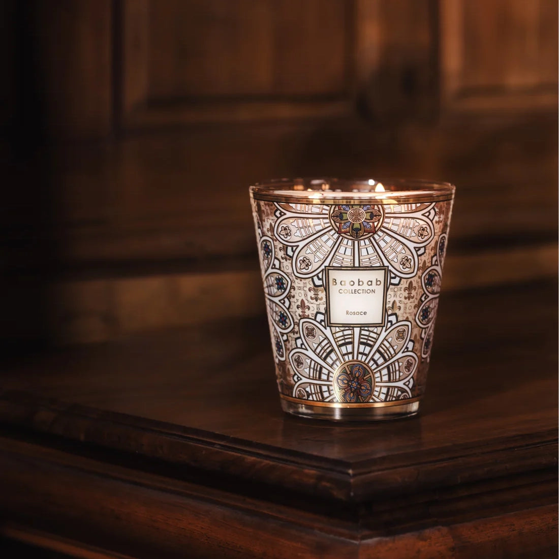 Baobab Collection Rosace 7-wick scented candle in mouth-blown glass, 6.5kg, styled in a room setting