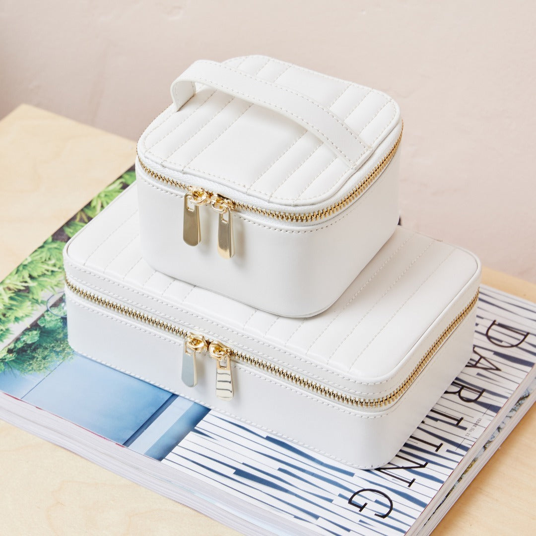 Maria Medium Zip Case, White, 21x13.5cm